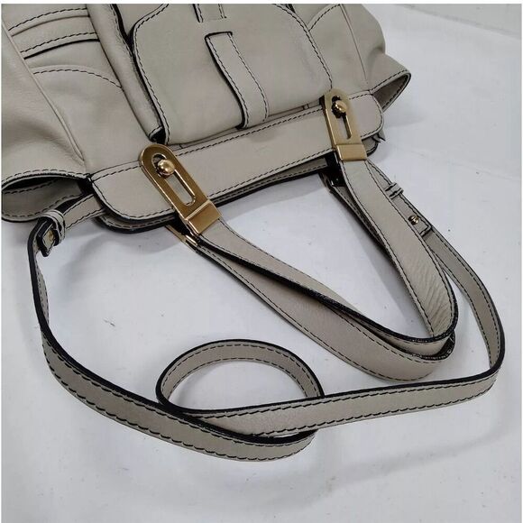 Chloé Women's Off-White Leather Tote Bag with Front Pocket. Crossbody with COA - Picture 3 of 11